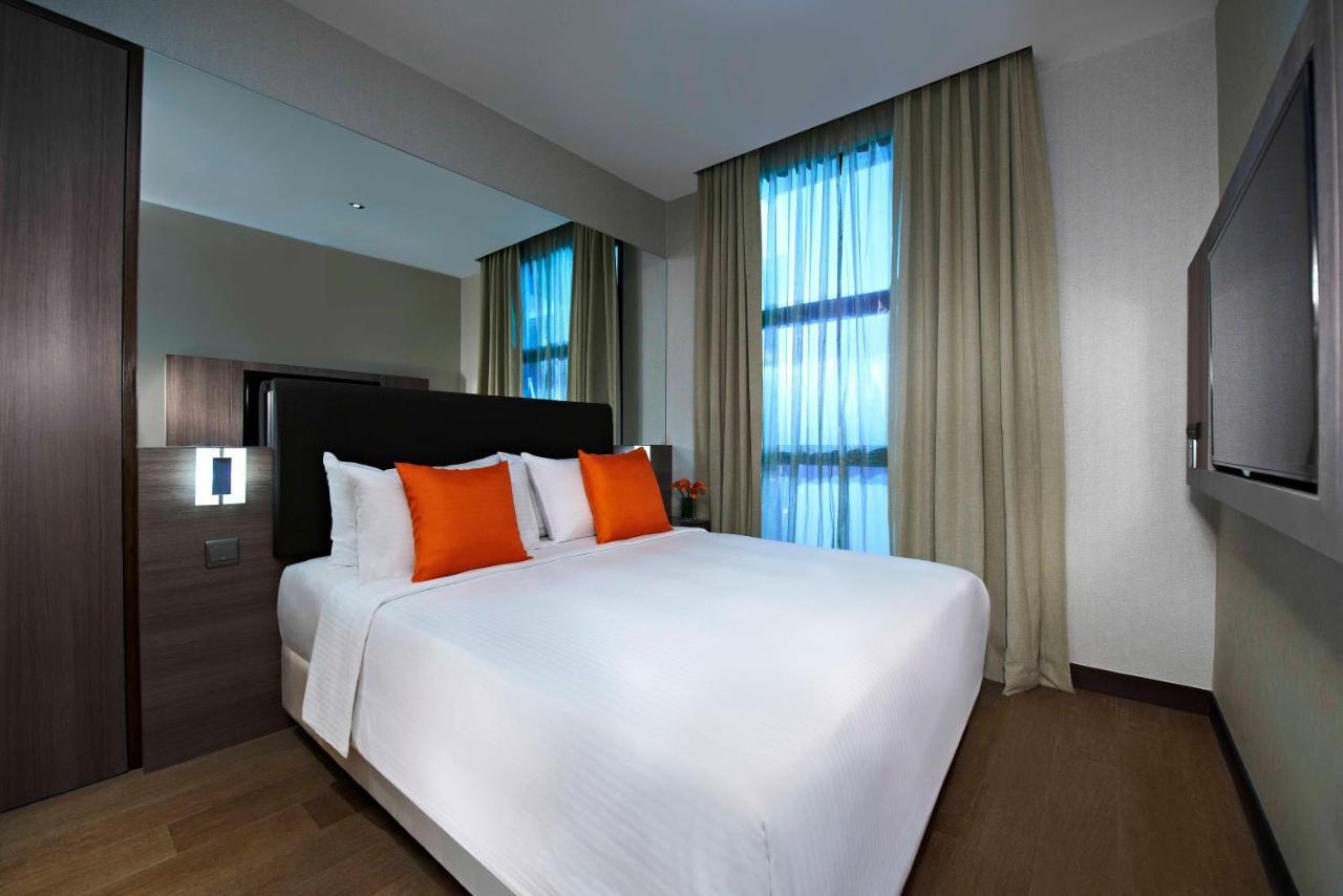 Amrise Hotel Kitchener Singapur Oda fotoğraf